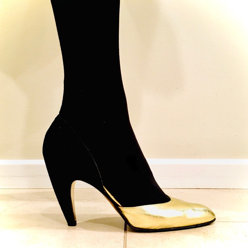Walter Steiger vintage GOLD black d’orsay captoe pump 36